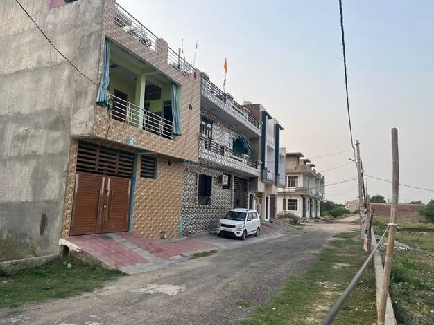Shaheed Path Lucknow residential projects and development
