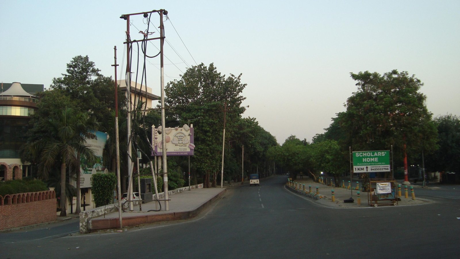 Gomti Nagar Lucknow parks and residential surroundings